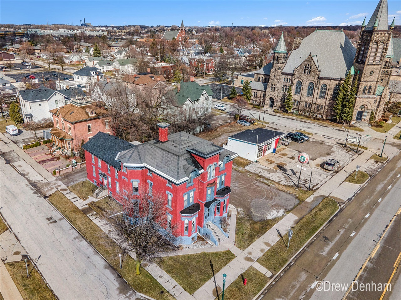 701 Center Avenue  Bay City MI 48708 photo