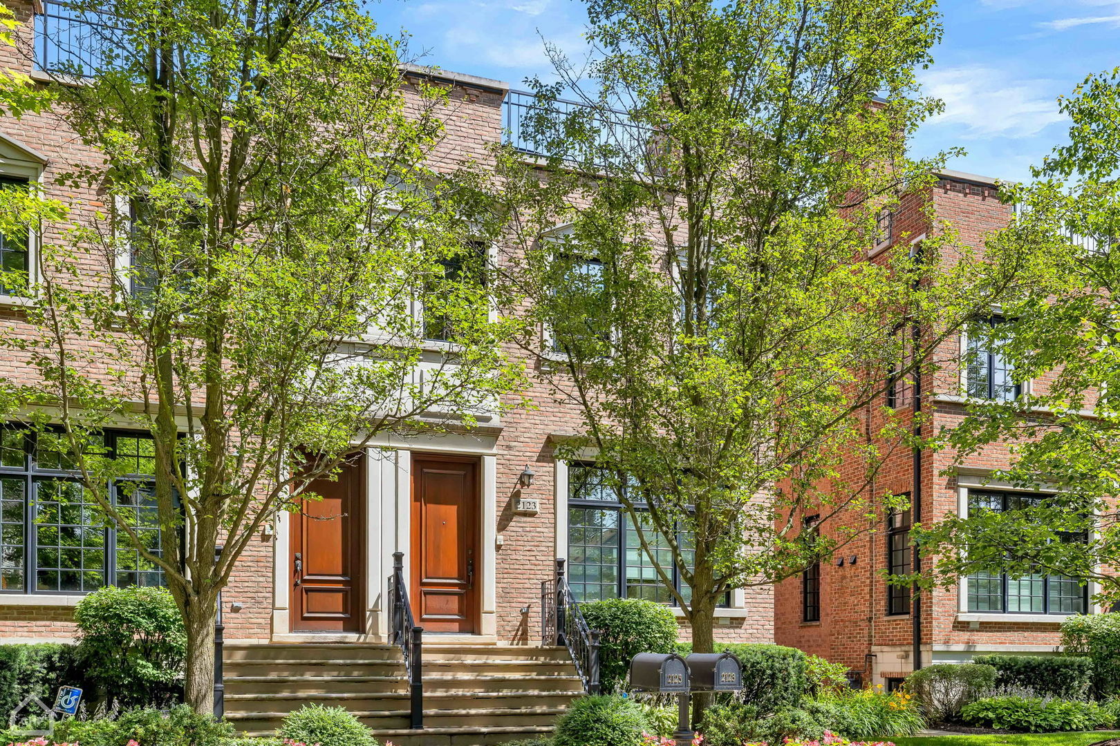 Property Photo: 2123 Harrison Street IL 60201