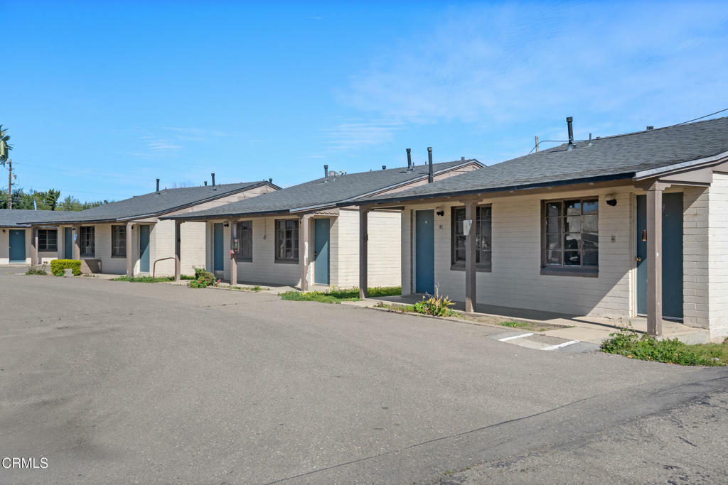 Property Photo: 1324 N Broadway CA 93454