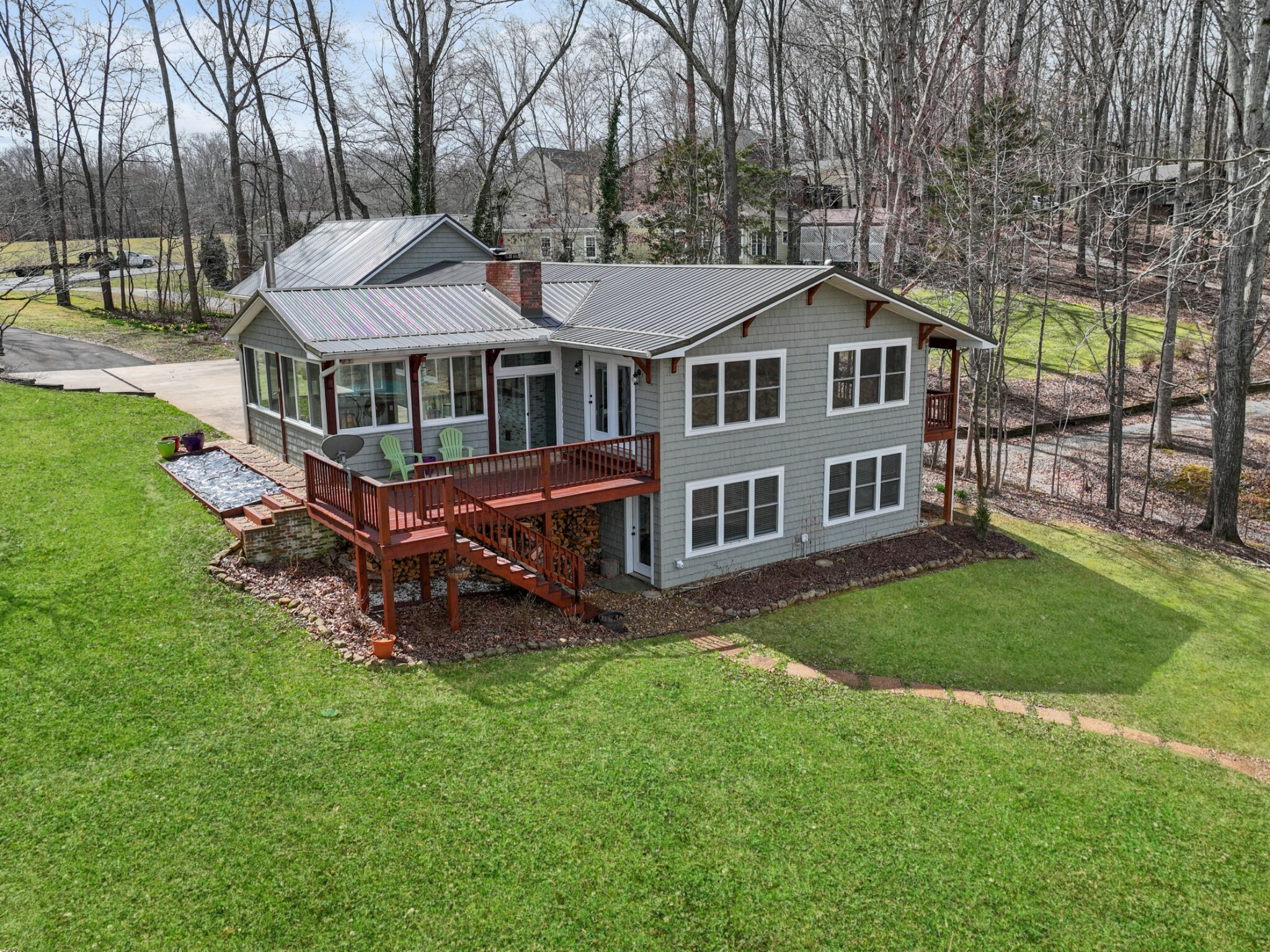 Property Photo: 751 Lakeview St TN 37330