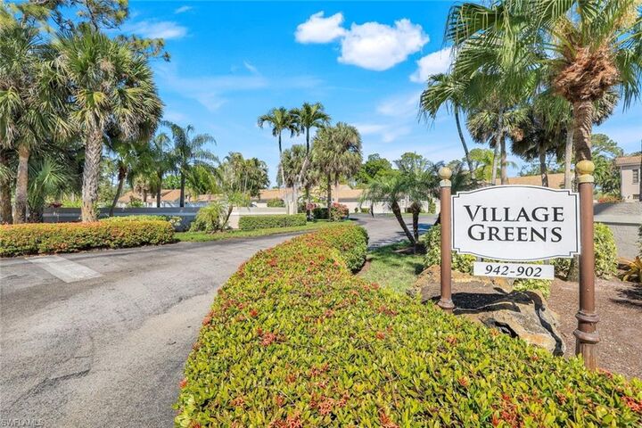 Property Photo:  914 Augusta Blvd 7  FL 34113 