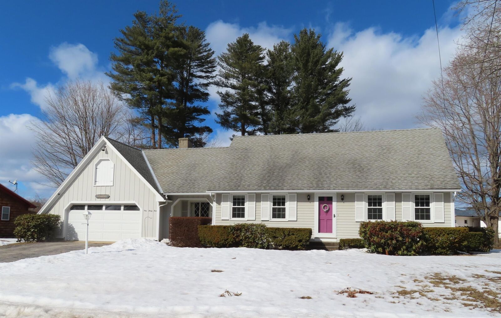 Property Photo:  134 Greenwood Avenue  NH 03431 