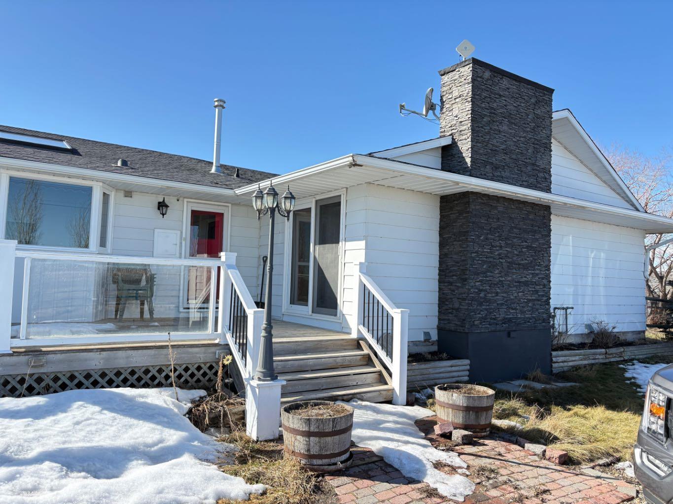 Property Photo: 254009 Township Road 252 AB T1P 1K5