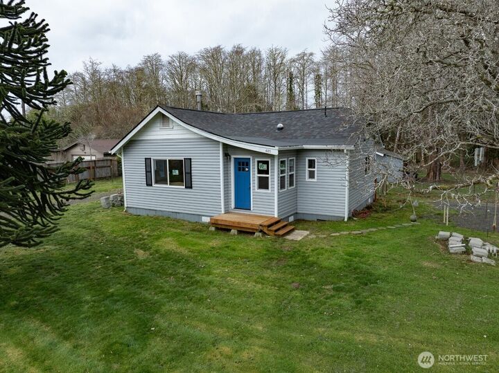 Property Photo:  4215  Sandridge Road  WA 98631 