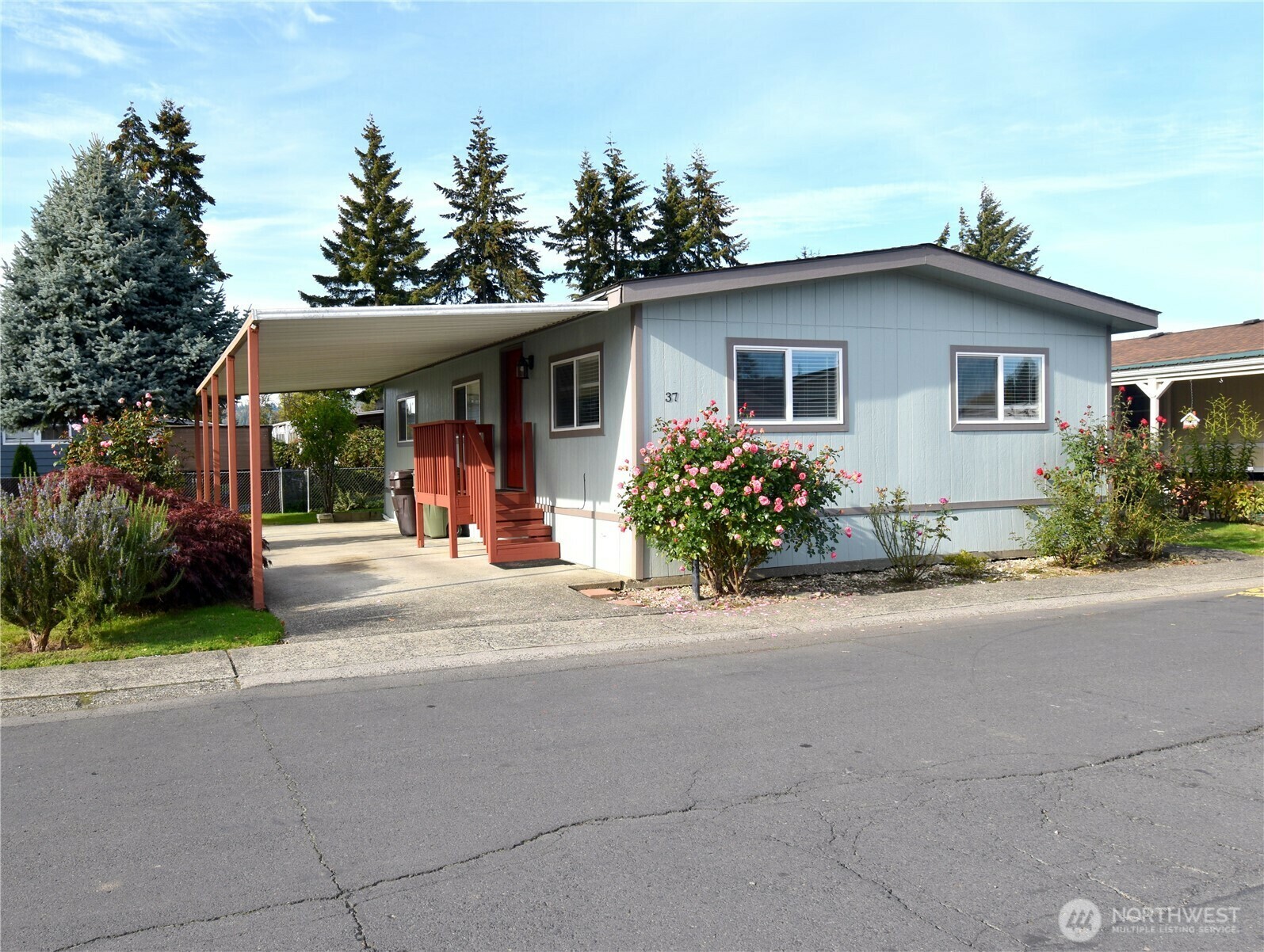 Property Photo:  4400  Ocean Beach Highway 37  WA 98632 