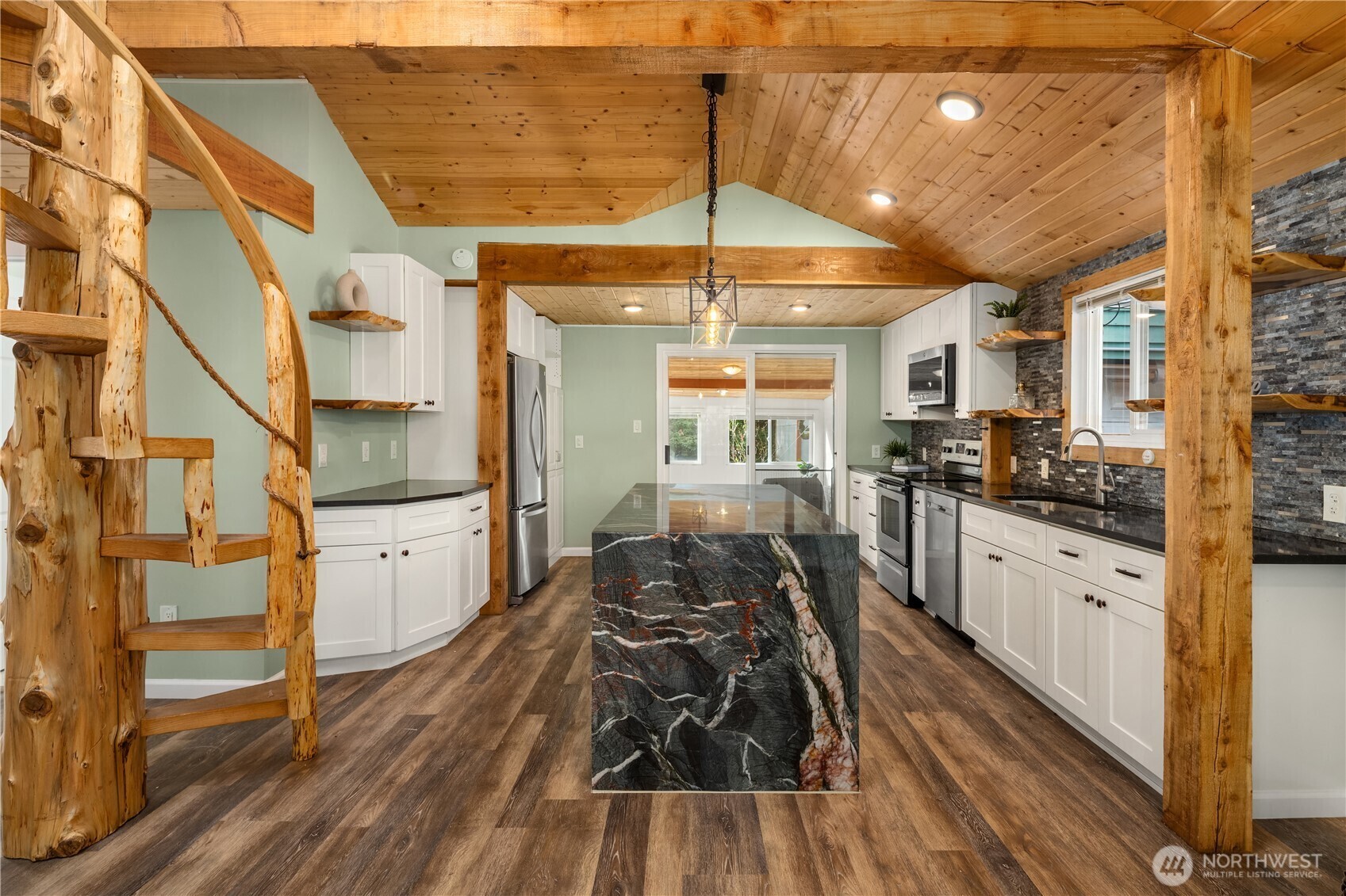 Property Photo: 24212 52nd Avenue WA 98043