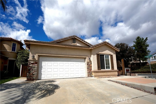 Property Photo:  40445 Chantemar Way  CA 92591 