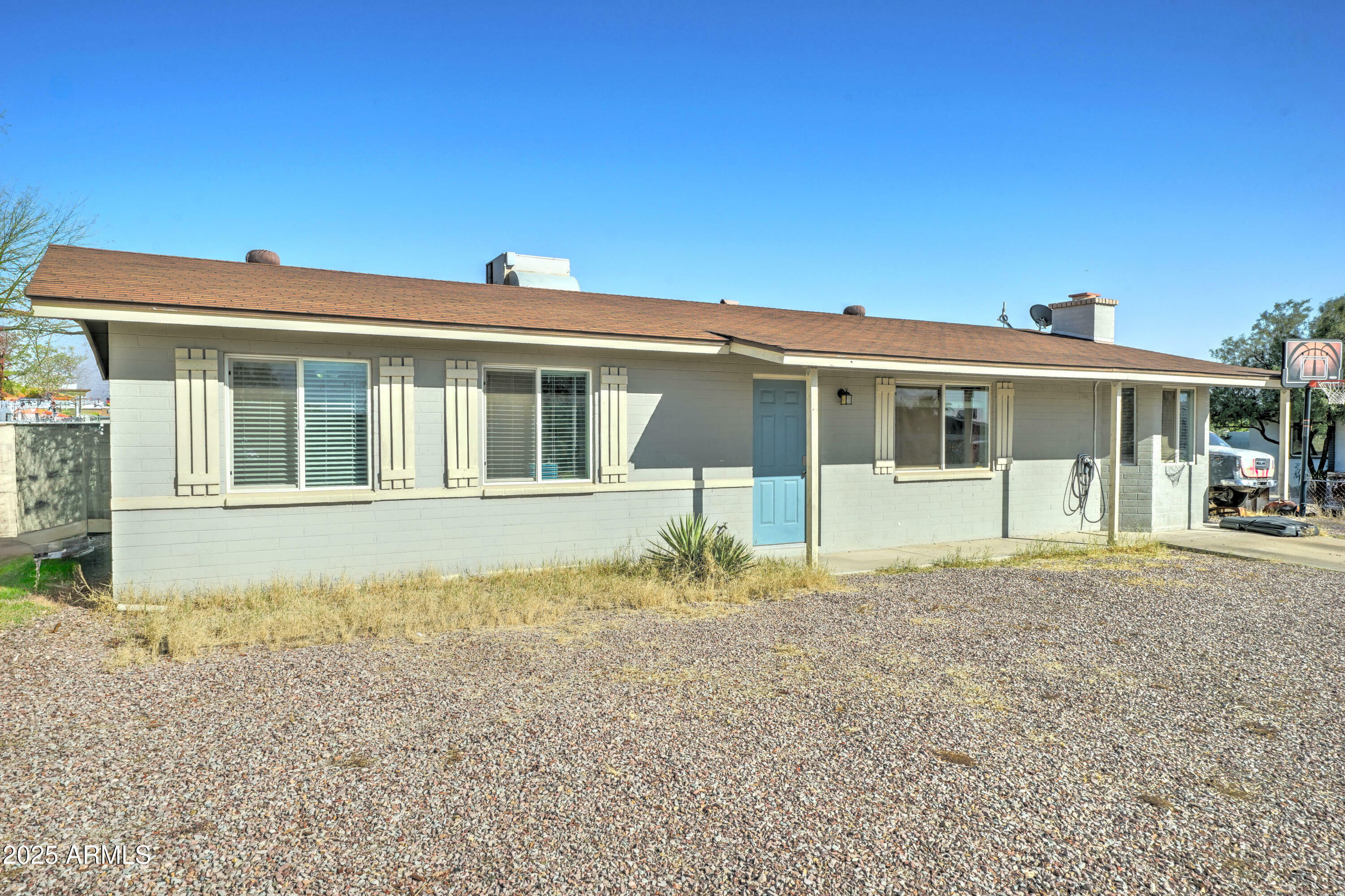Property Photo: 701 N 95th Circle AZ 85207