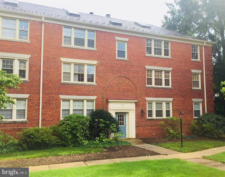 523 Bashford Lane 6  Alexandria VA 22314 photo