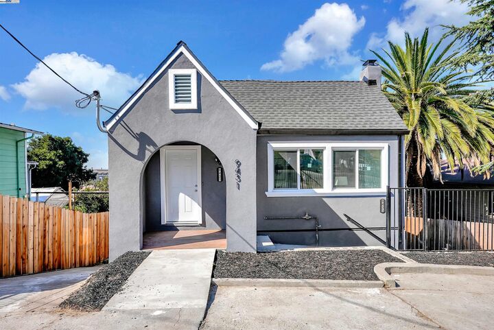 Property Photo:  9431 Thermal St  CA 94605 
