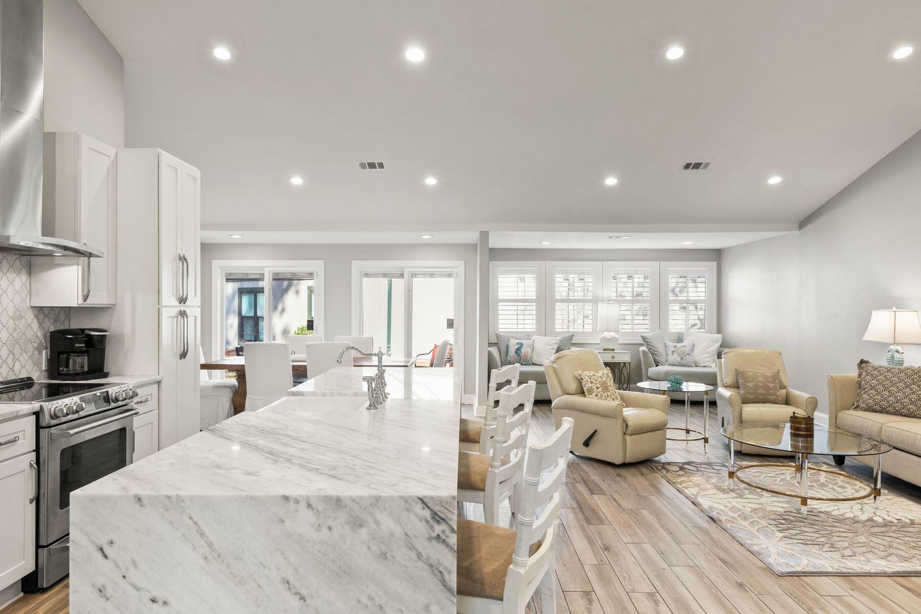 Property Photo: 522 Augusta Way 11006 FL 32550