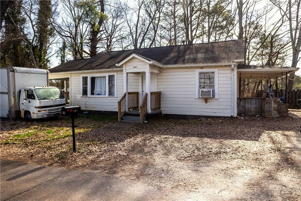 Property Photo:  241 Killian Street  GA 30114 