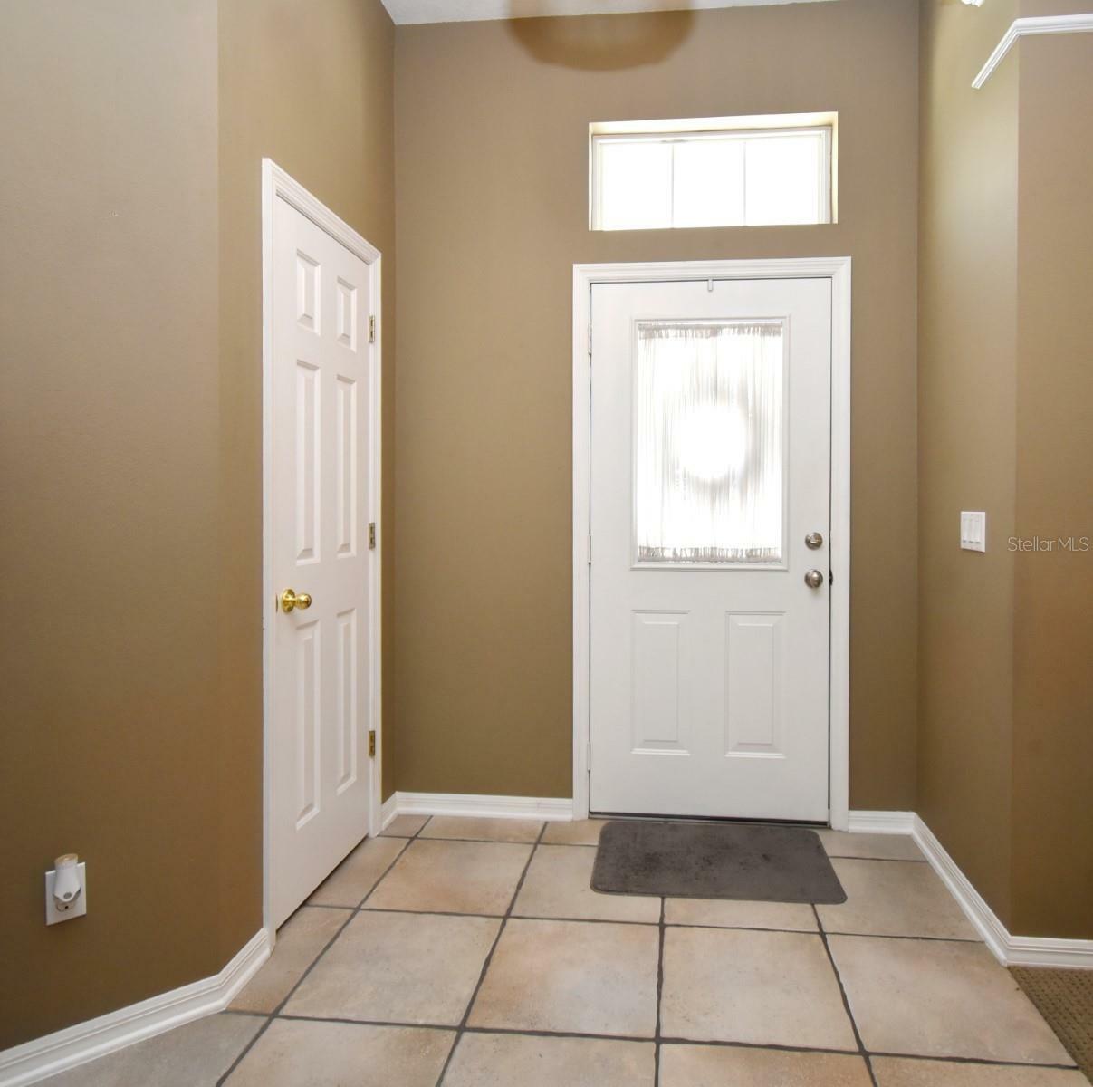Property Photo: 1027 Banks Rose Street FL 34747