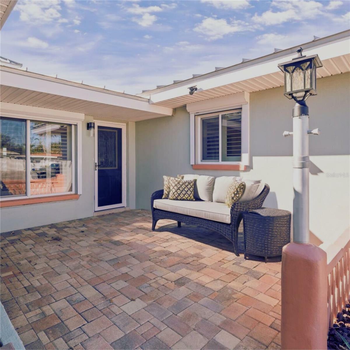 Property Photo:  1445 Corey Way S  FL 33707 