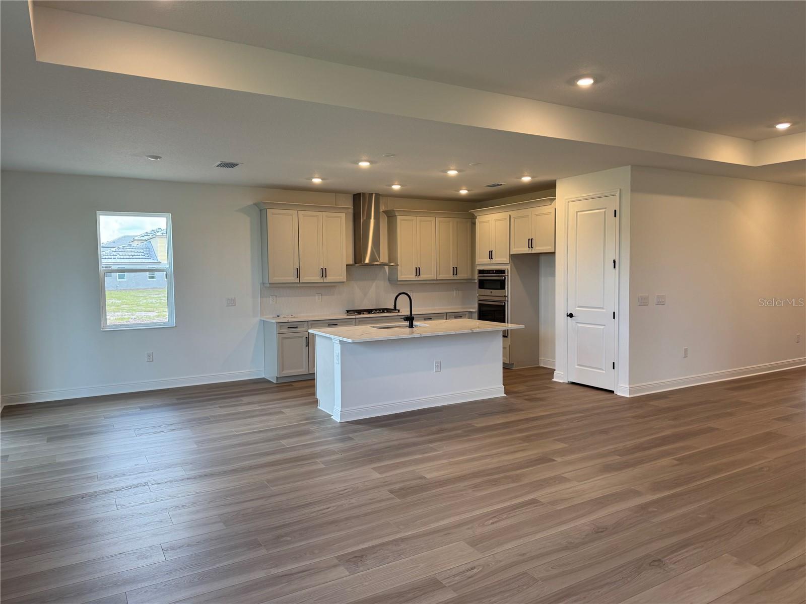 Property Photo: 7561 Nighthawk Drive FL 34241