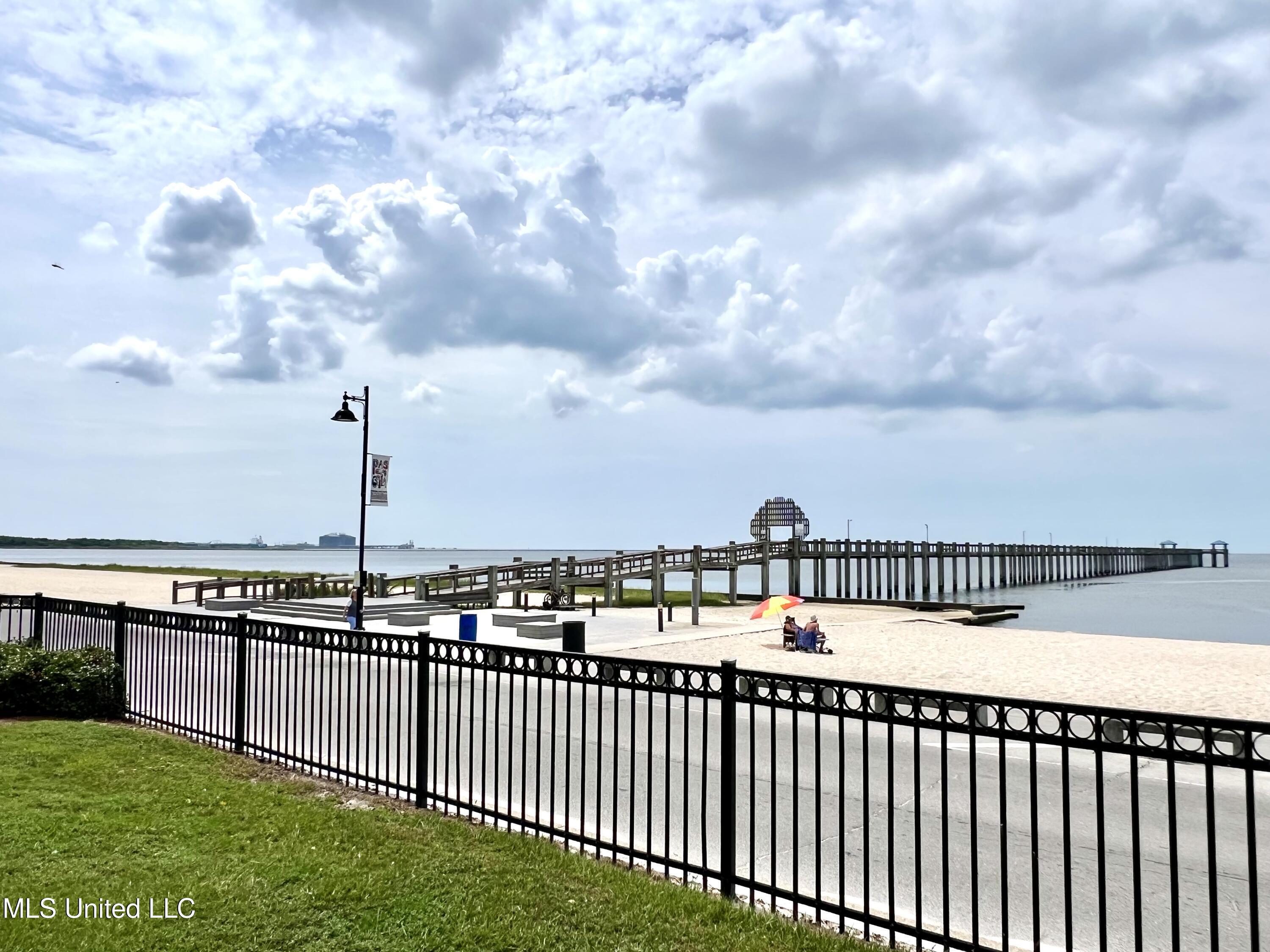 Property Photo: 2112 Washington Avenue MS 39567