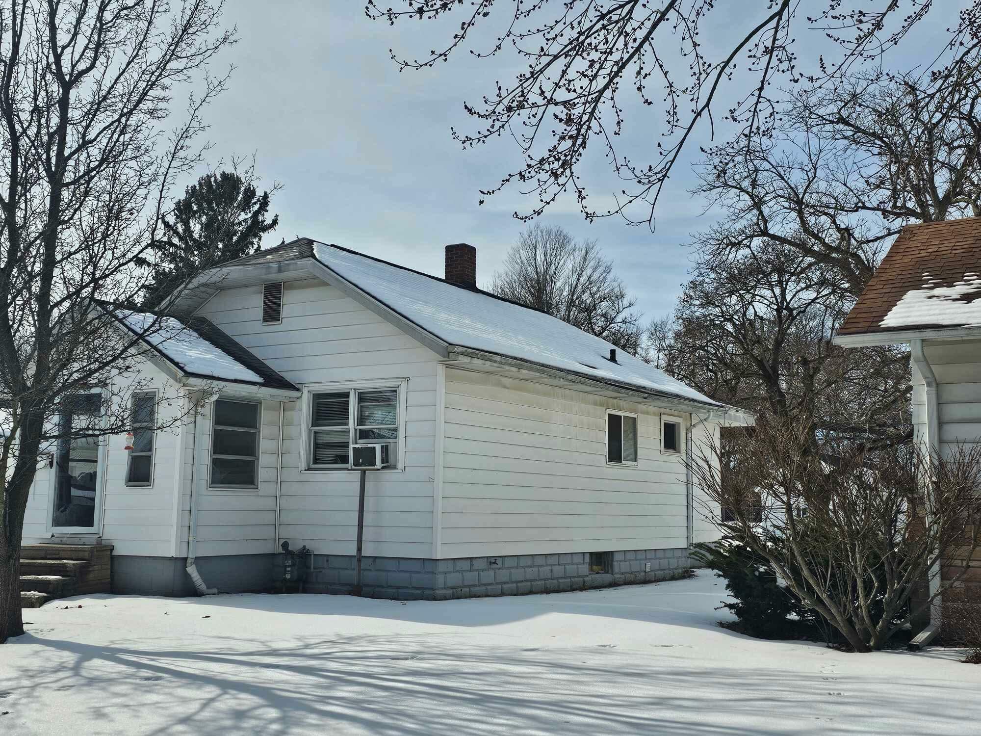 Property Photo: 314 Sylvan Street MI 49107
