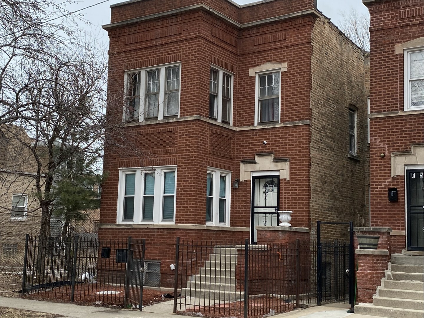 6523 S Evans Avenue  Chicago IL 60637 photo