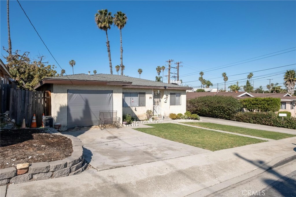 Property Photo:  25911 Hillworth Avenue  CA 90717 