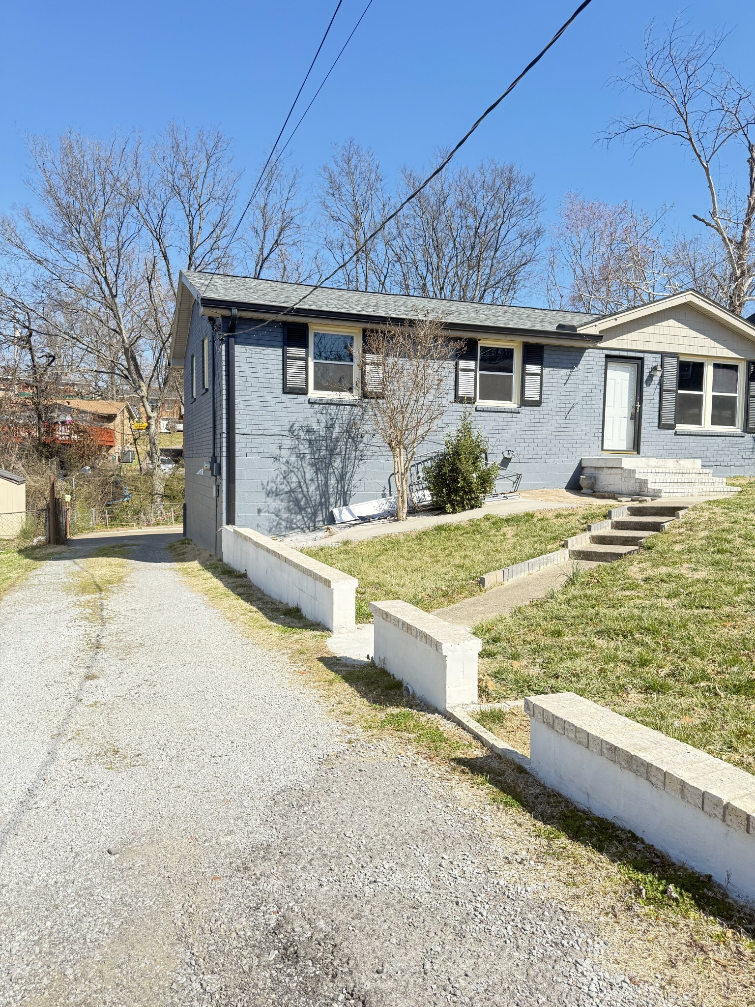 Property Photo:  825 Oakwood Terrace Dr  TN 37013 