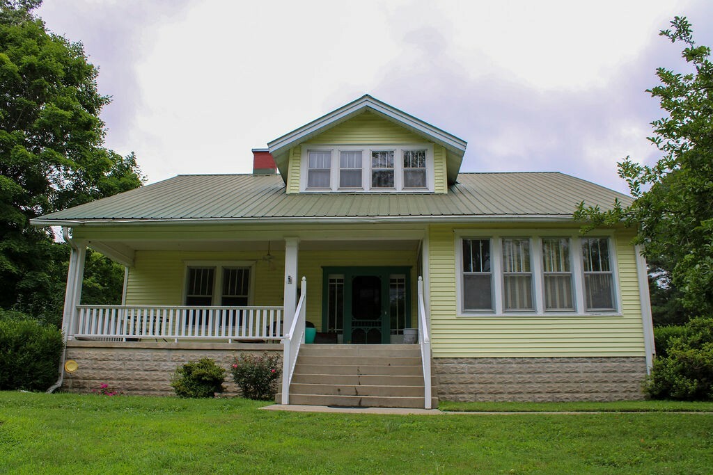 Property Photo: 5273 New Chapel Rd TN 37172