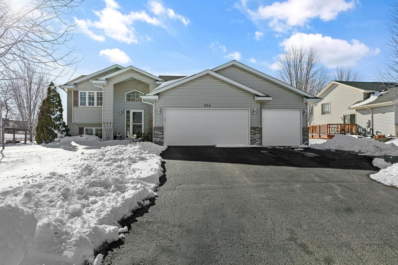 Property Photo: 314 Grindstone Lane MN 55019