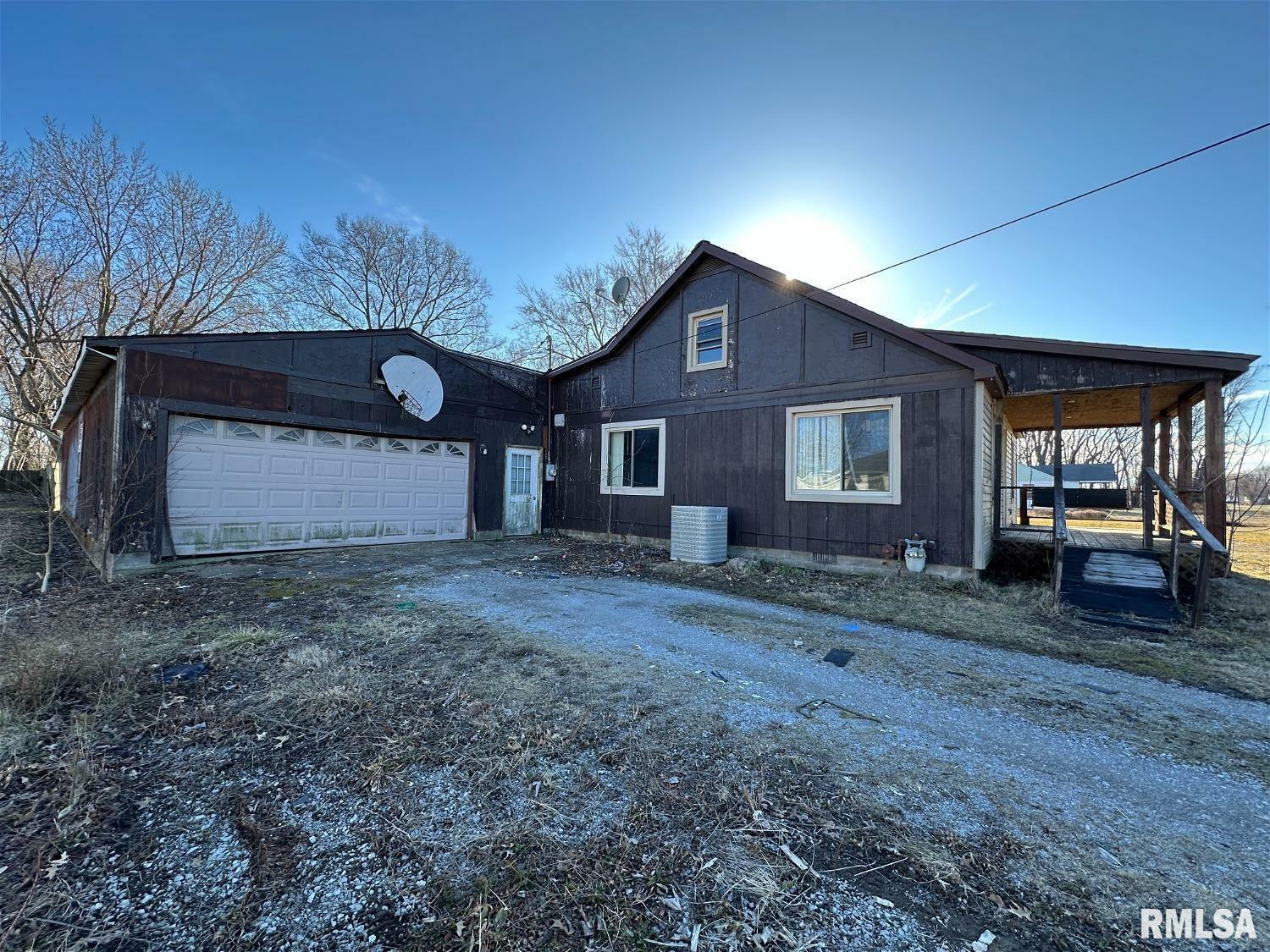 Property Photo: 2223 W Main Street IL 62881-5847