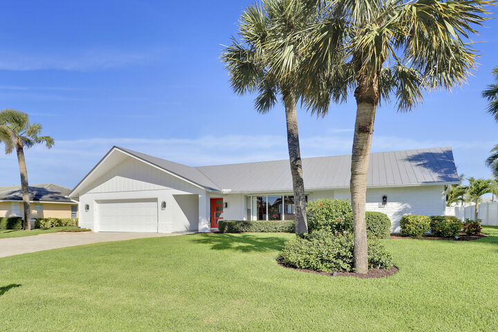 Property Photo:  8579 SE Sabal Street  FL 33455