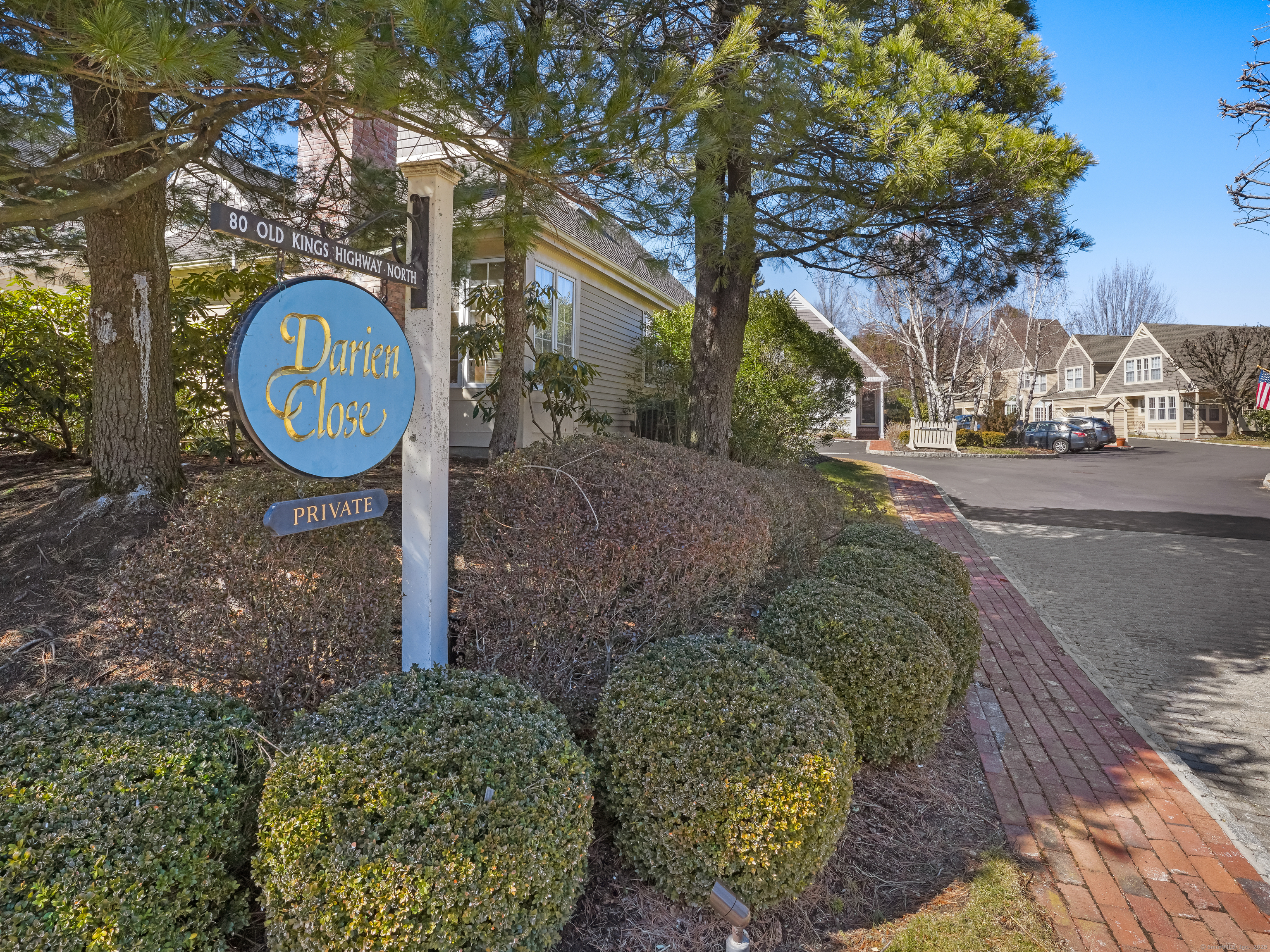 Property Photo: 7 Darien Close 7 CT 06820