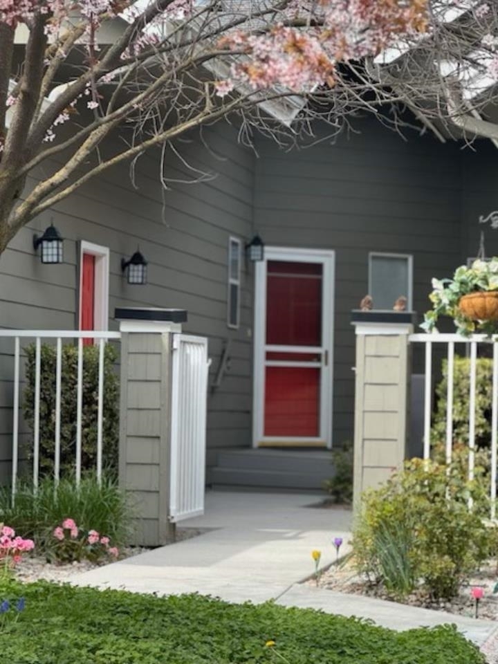 Property Photo: 1113 E 16th Ave Unit #3 WA 99203
