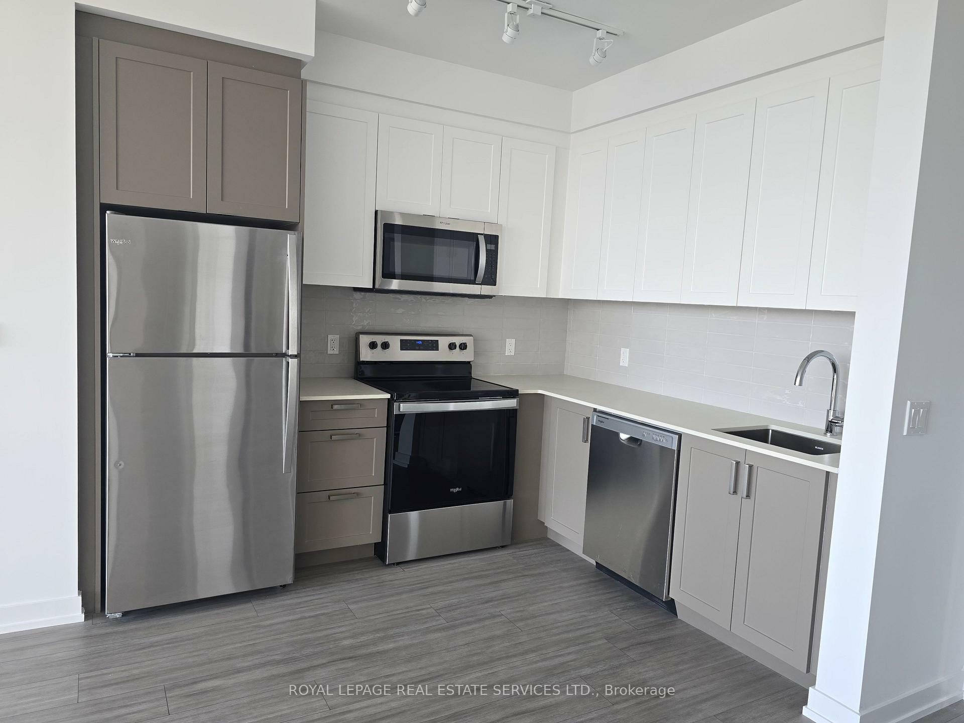 Property Photo:  1010 Dundas Street E Ph05  ON L1N 2K2 