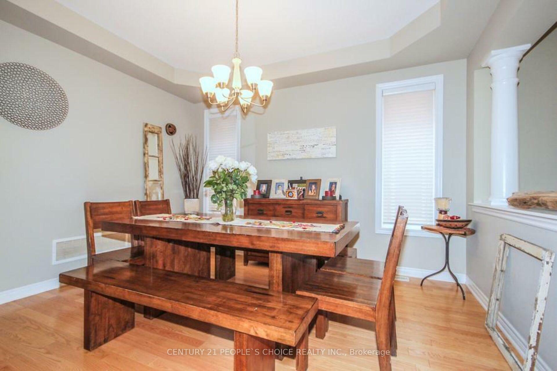 Photo de la propriété: 2443 Millstone Drive ON L6M 0K6