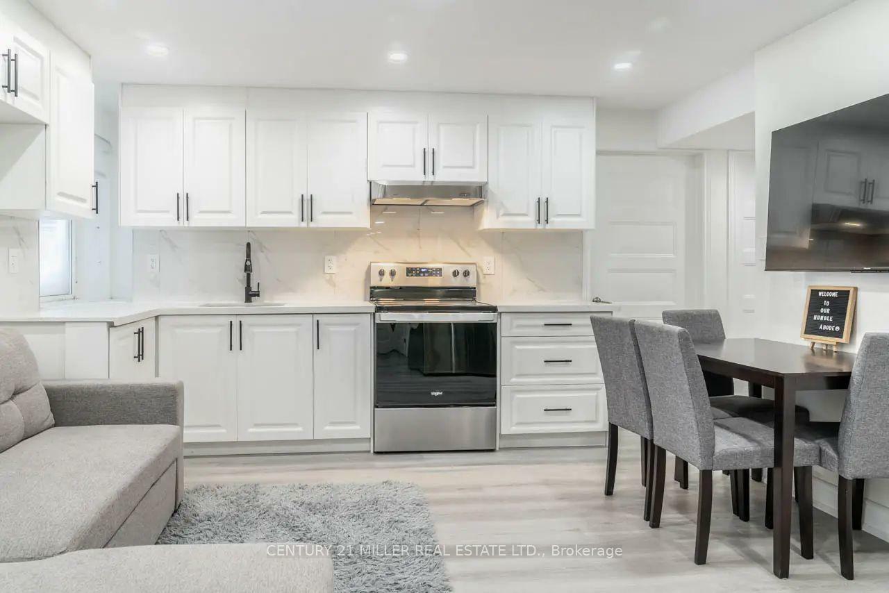 Property Photo: 334 Thimbleweed Crt Lower ON L9E 1T2