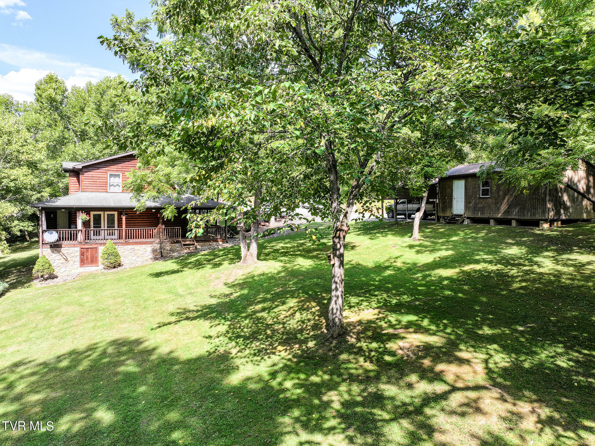 Property Photo:  1427 Highway 340  TN 37843 