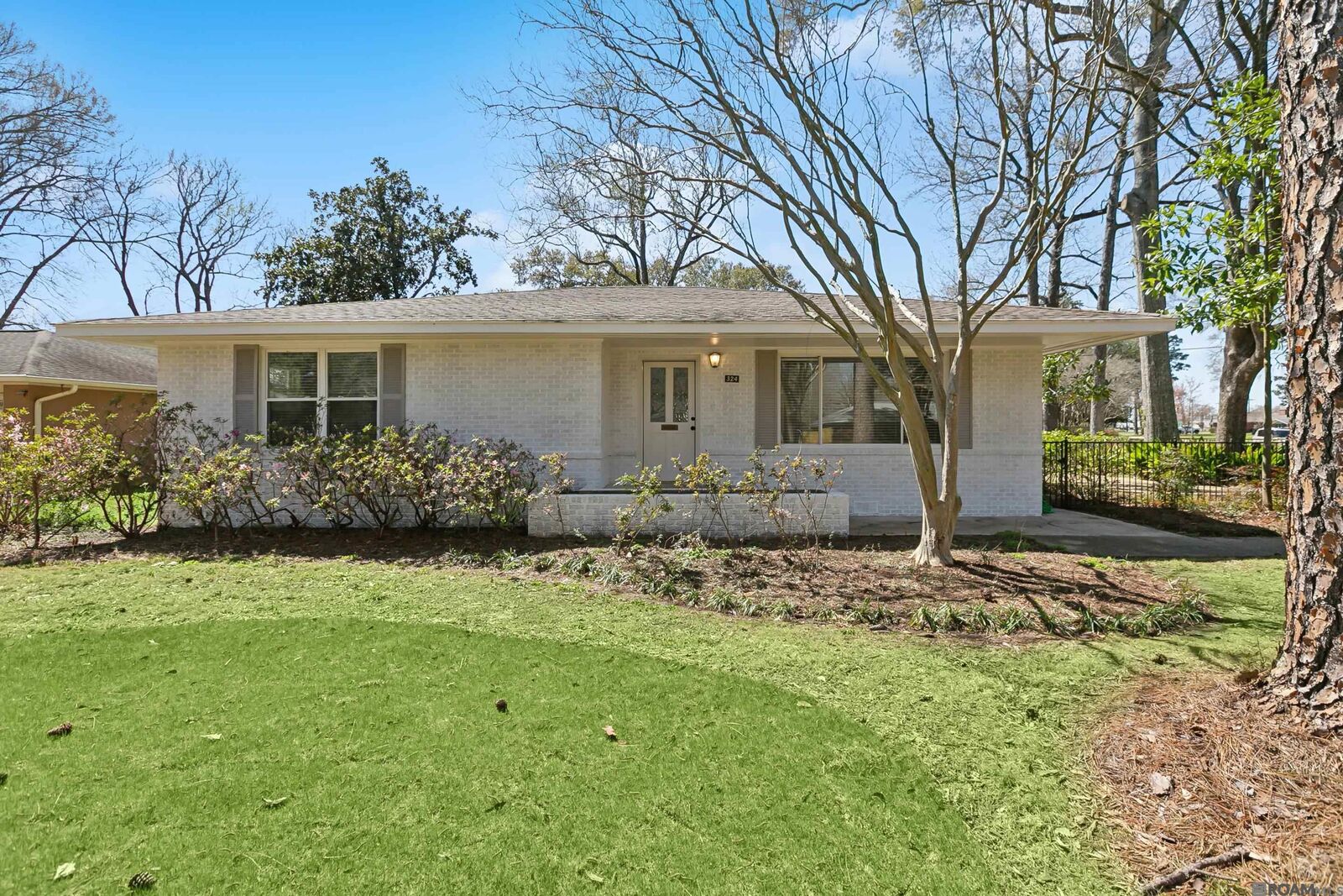 Property Photo:  324 Broadmoor Ave  LA 70815 