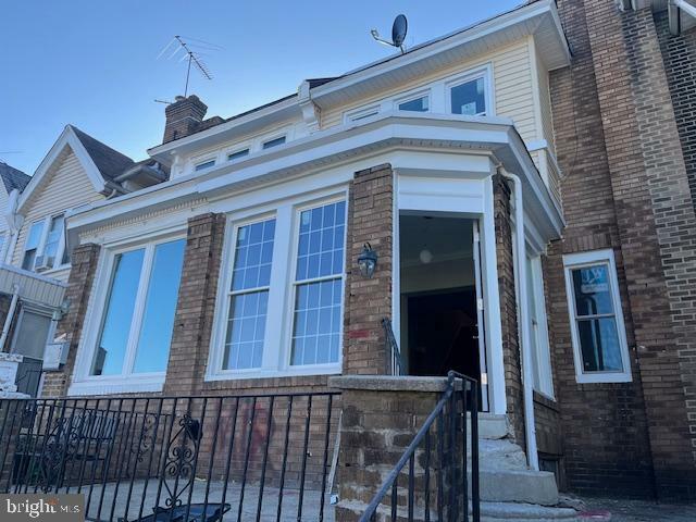 5624 N 10th Street  Philadelphia PA 19141 photo