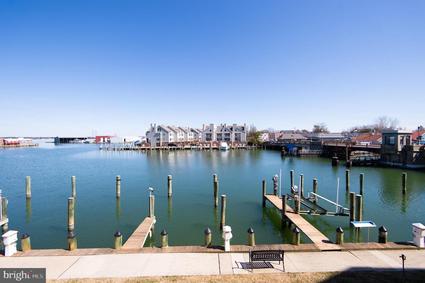 Property Photo: 304 Academy Street 101 MD 21613
