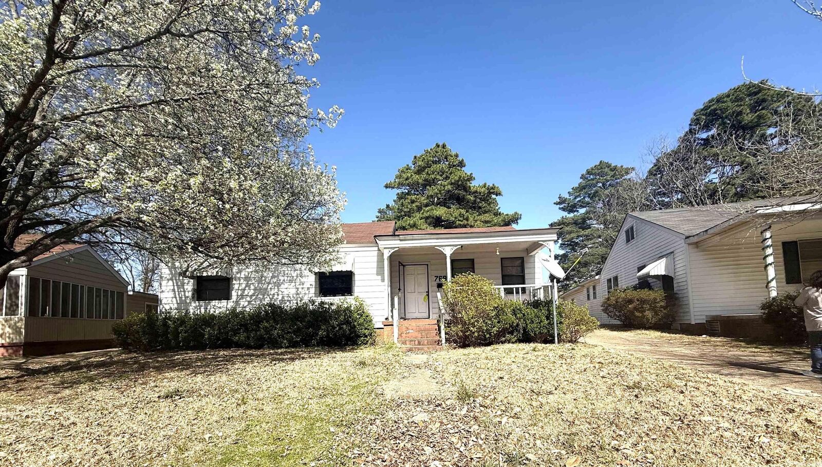 Property Photo:  769 Crestwood Street  AR 71701 