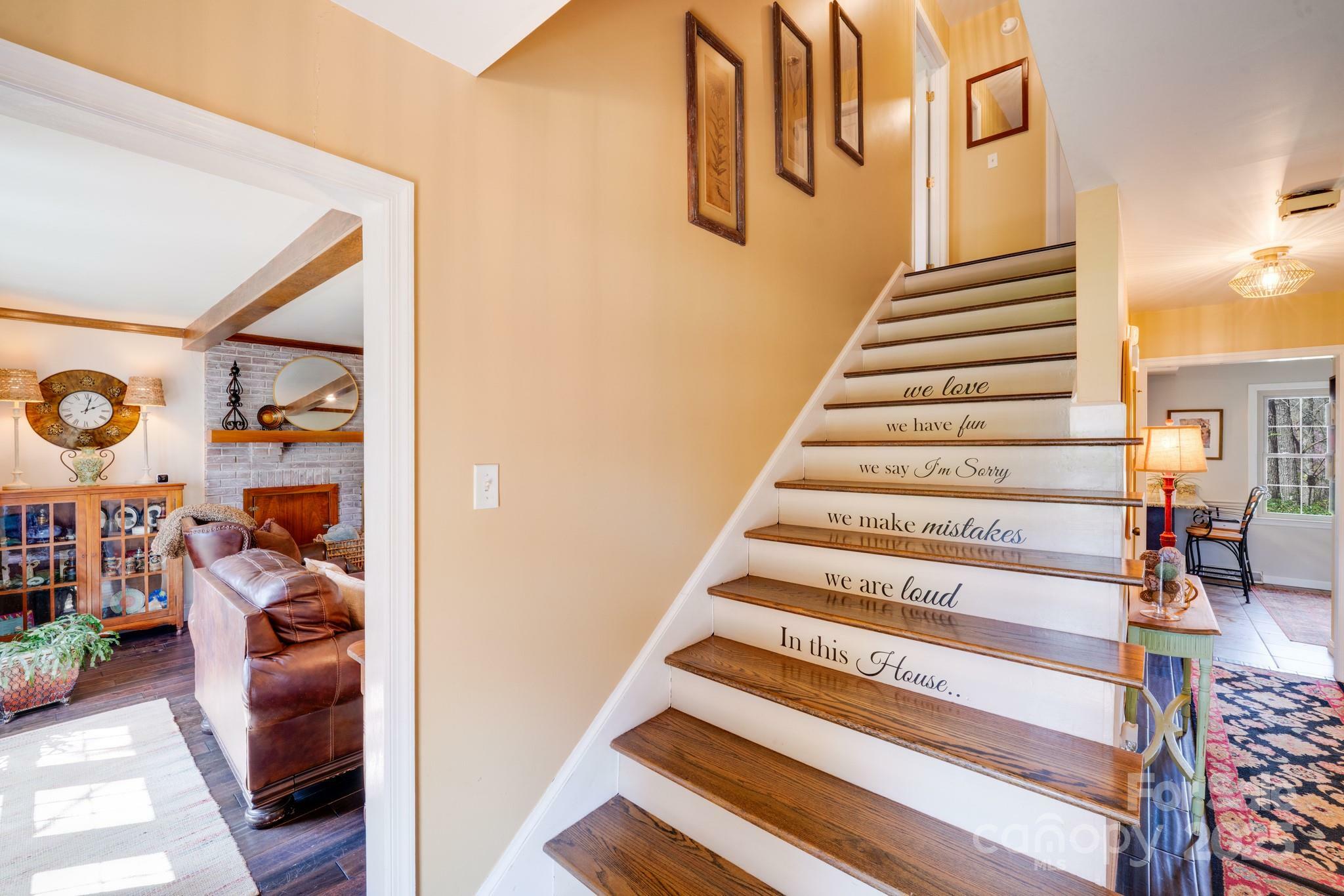 Property Photo: 2324 Chestnut Lane NC 28104