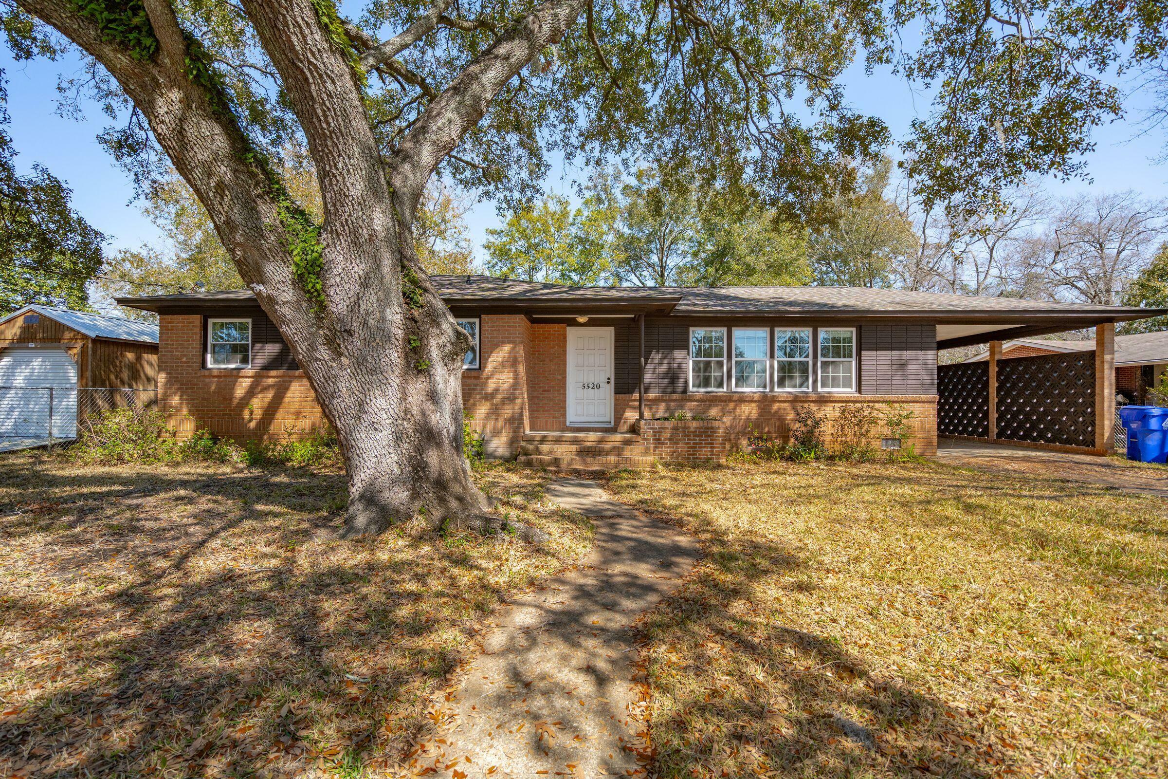 Property Photo:  5520 Gale Street  SC 29406 