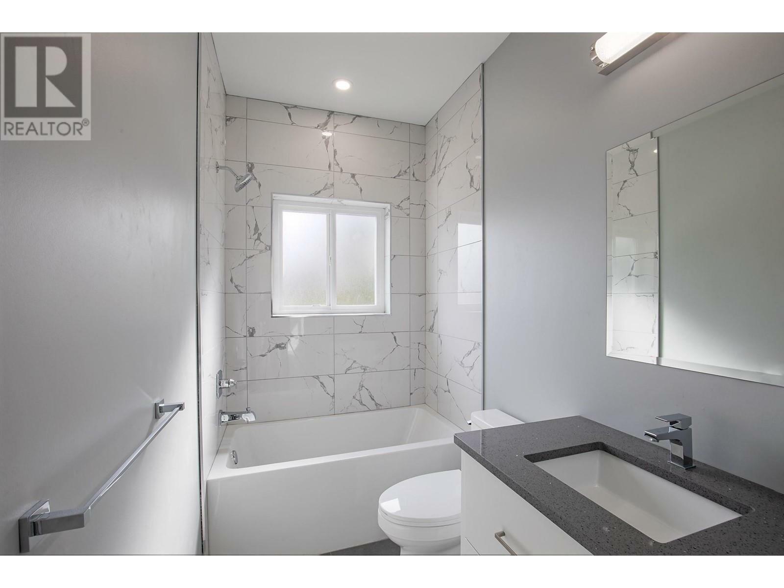 Property Photo: 154 Williams Street BC V2B 3Z6