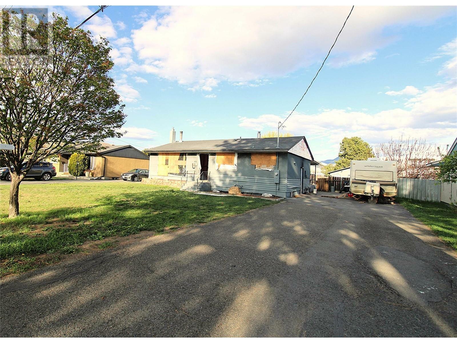 Photo de la propriété: 825 Evergreen Place BC V2B 5M7