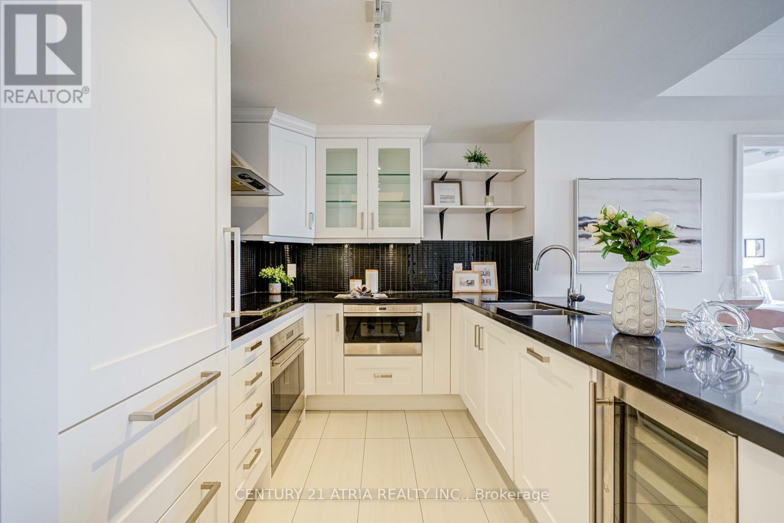 Photo de la propriété: 15 Stollery Pond Crescent 501 ON L6C 0Y4