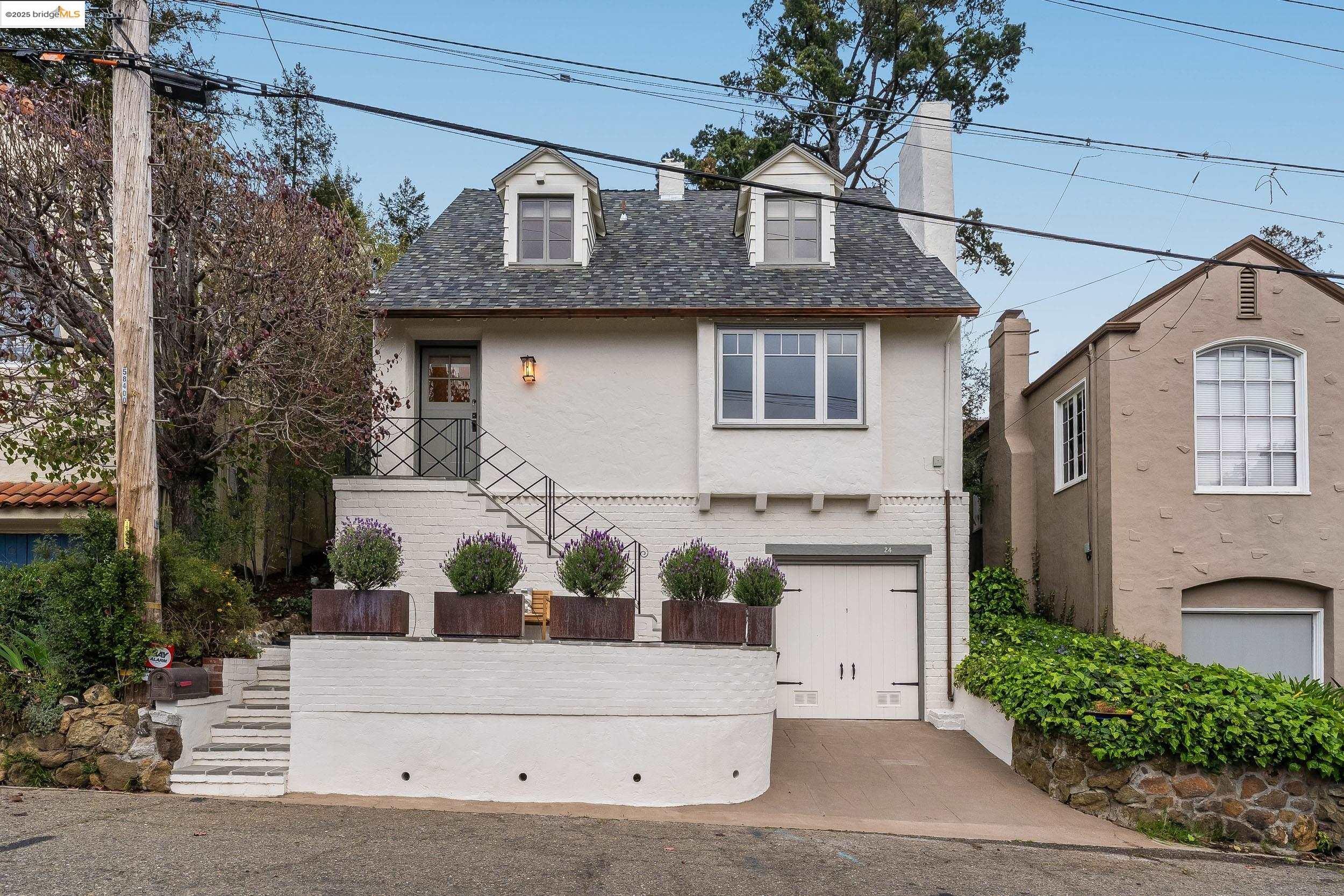 24 Buckeye Ave  Oakland CA 94618 photo