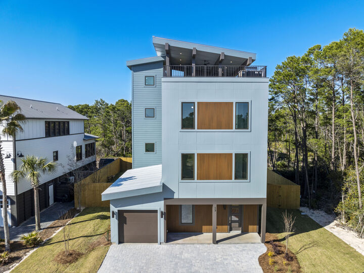 Property Photo: 17 Woodland Drive FL 32459