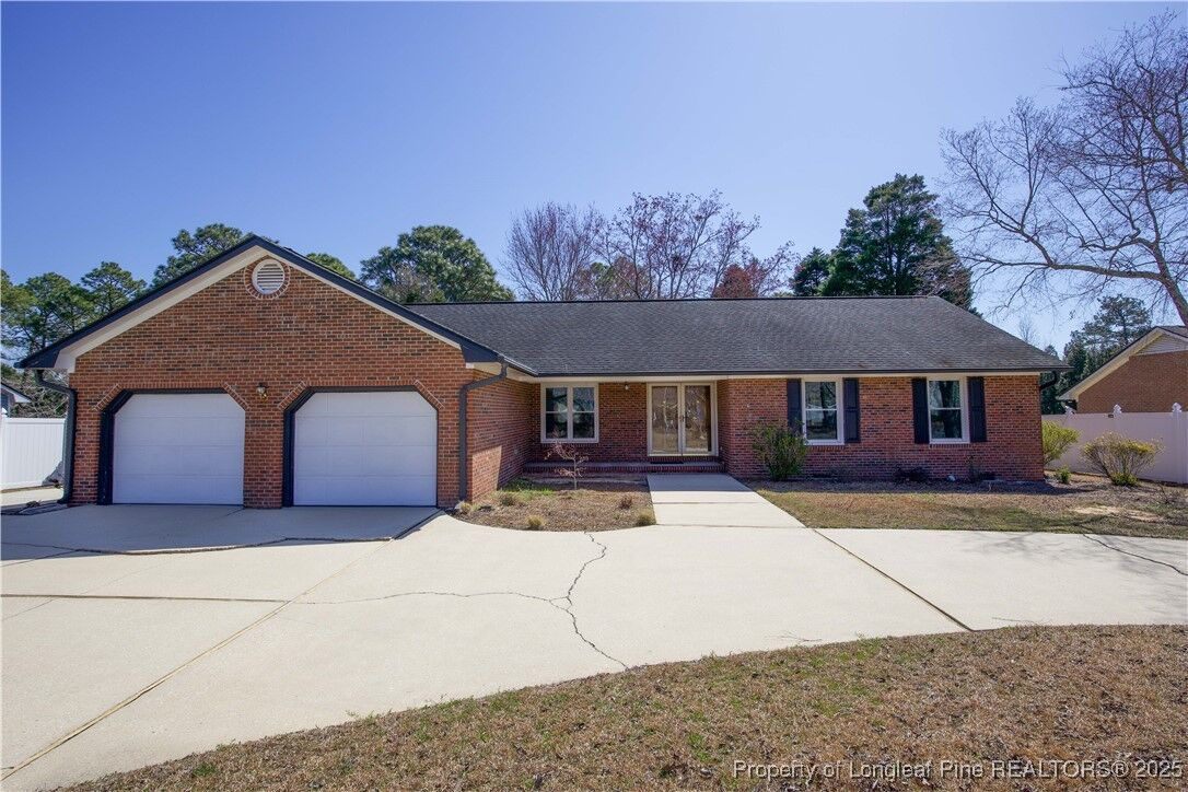 Property Photo:  909 E Winds Lane  NC 28311 