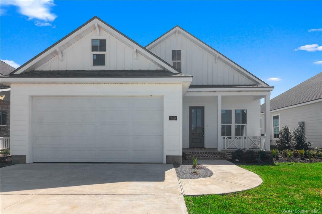 Property Photo: 749 Lakewood Pointe Drive LA 70605