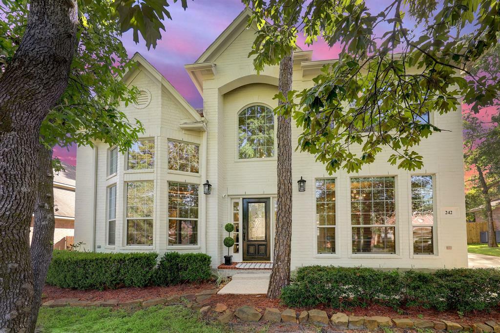 Property Photo: 242 Hazelcrest Drive TX 77382