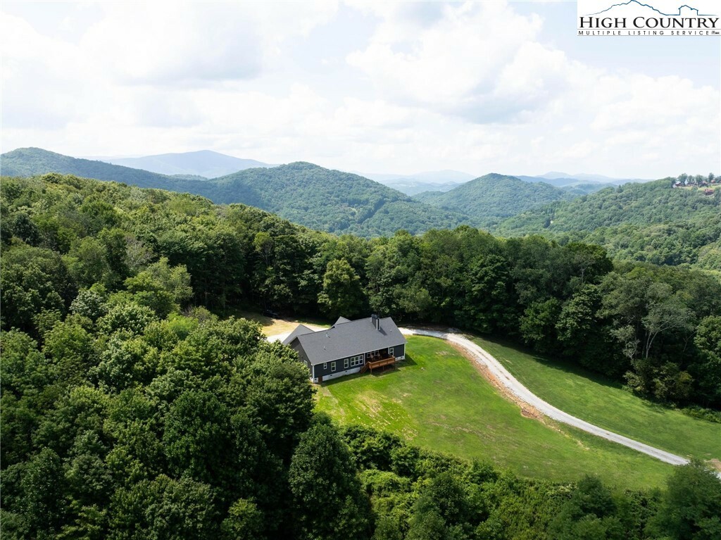 319 Horney Hollow Lane  Banner Elk NC 28604 photo