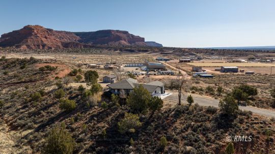Property Photo: 655 S Hillside Dr UT 84741